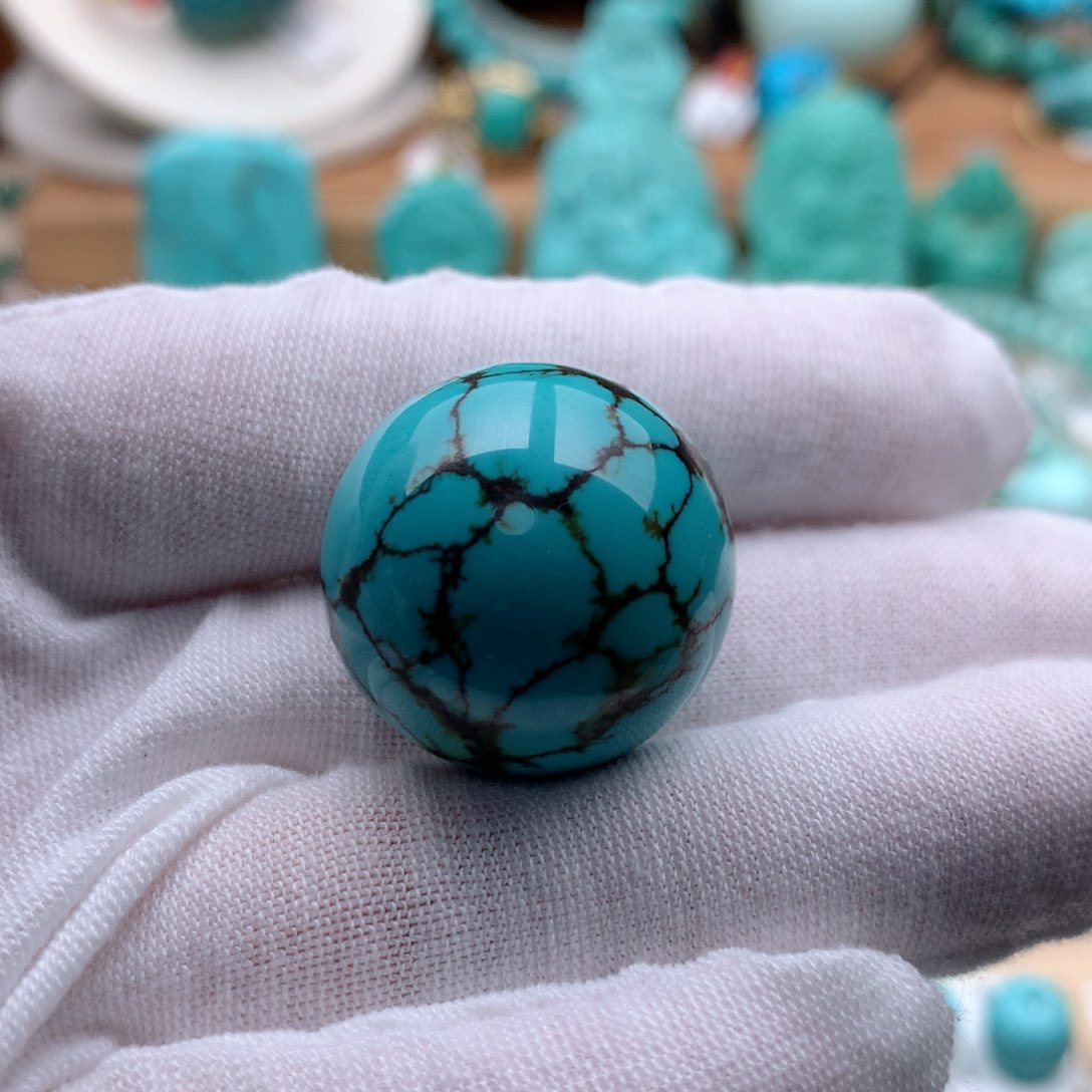 绿松石颈饰未镶嵌