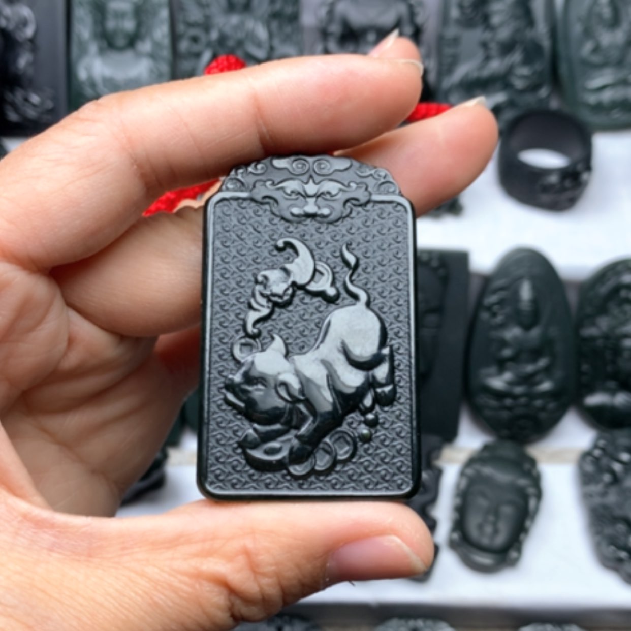 【闪购商品】和田玉颈饰未镶嵌双面雕刻