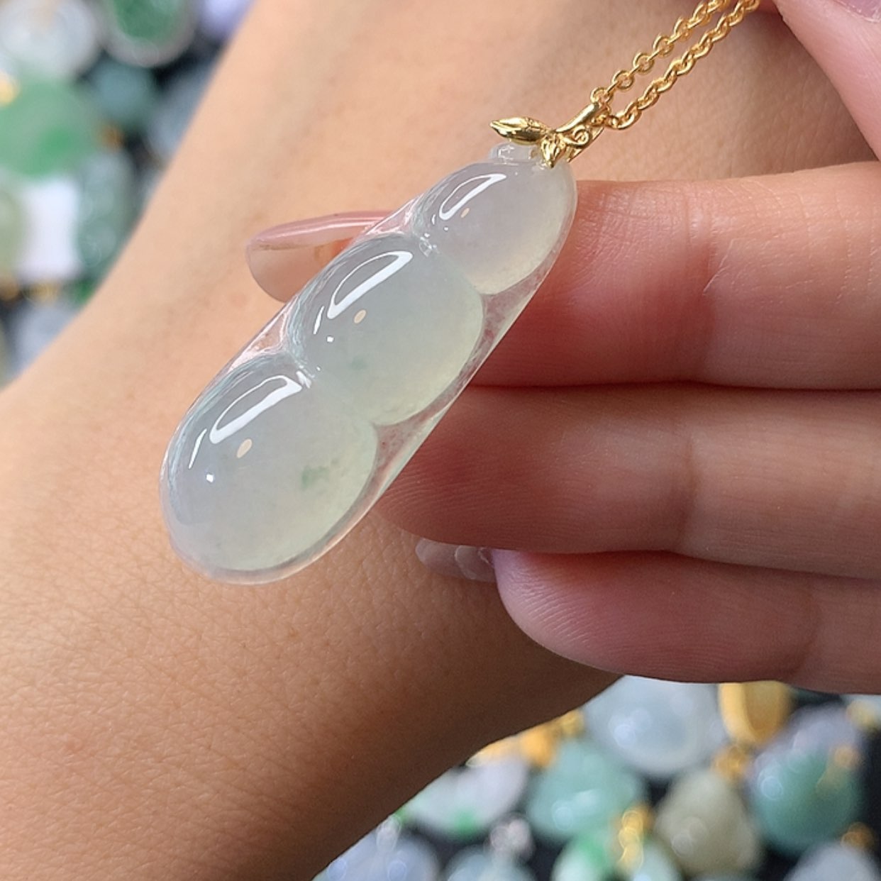 【闪购商品】翡翠吊坠(赠链)18K金镶嵌