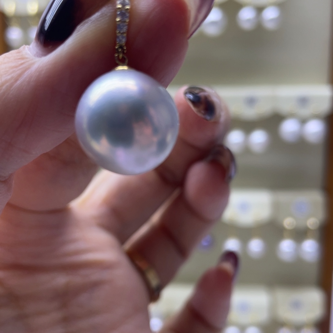 淡水珍珠吊坠(不含链)18K金镶嵌