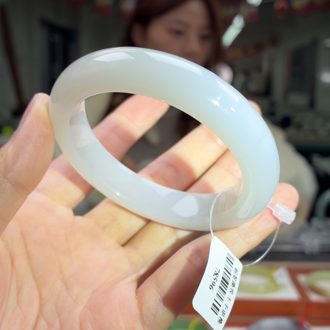 和田玉手镯未镶嵌54.2