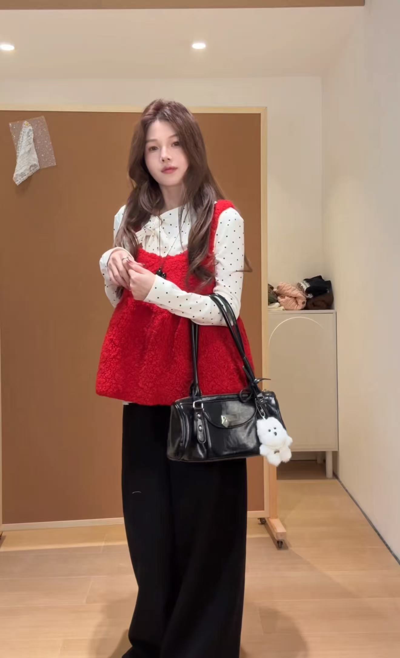 米氛围感叠穿搭配毛毛吊带马甲背心女+ins打底衫百搭裤子三套装