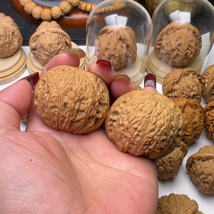 文玩核桃把件芳芳泥鳅背42全品