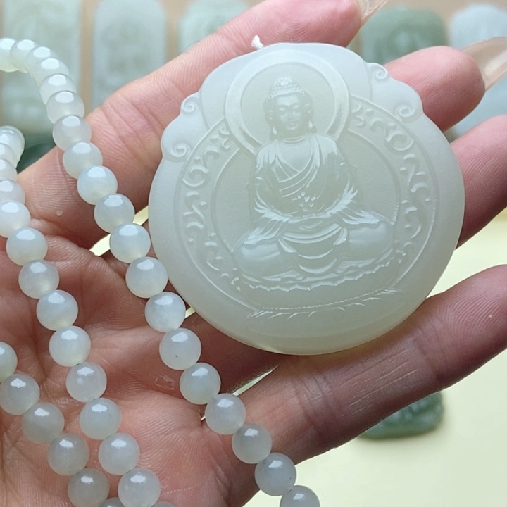 和田玉颈饰未镶嵌爱****盼