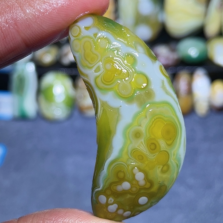 玛瑙/玉髓未镶嵌珠宝奇石