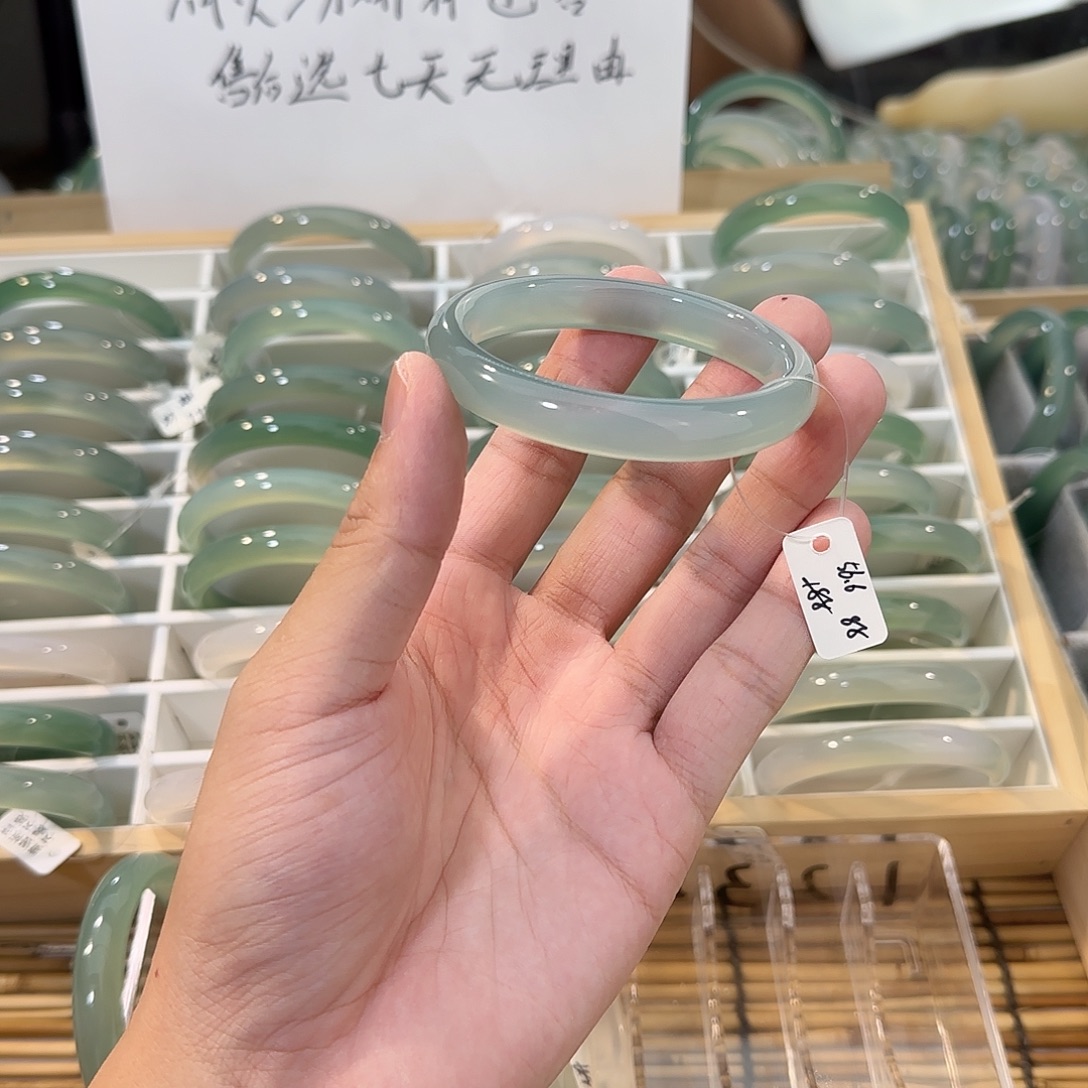 手镯玛瑙/玉髓未镶嵌圈口56.6