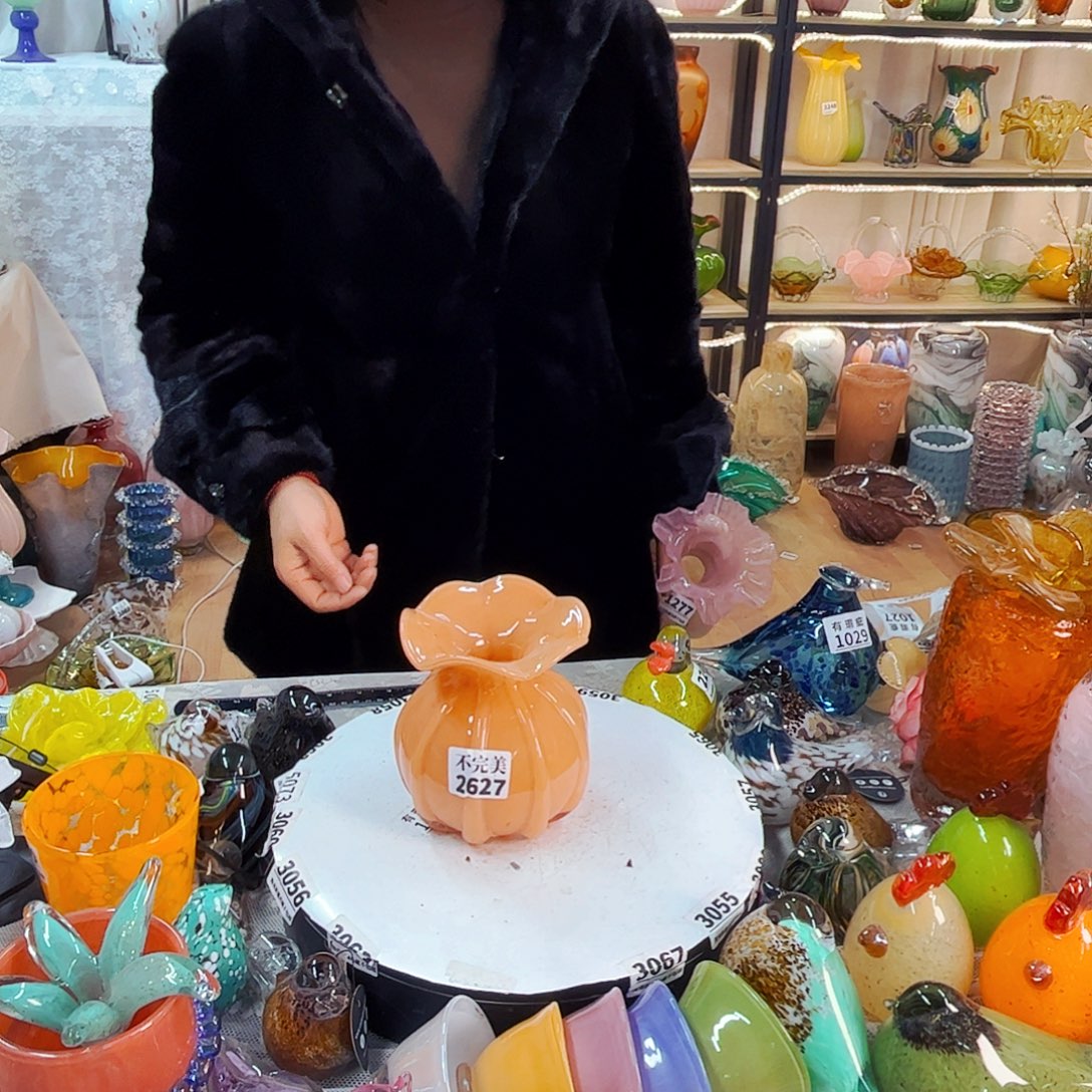 2627 家悦美居琉璃摆件不完美