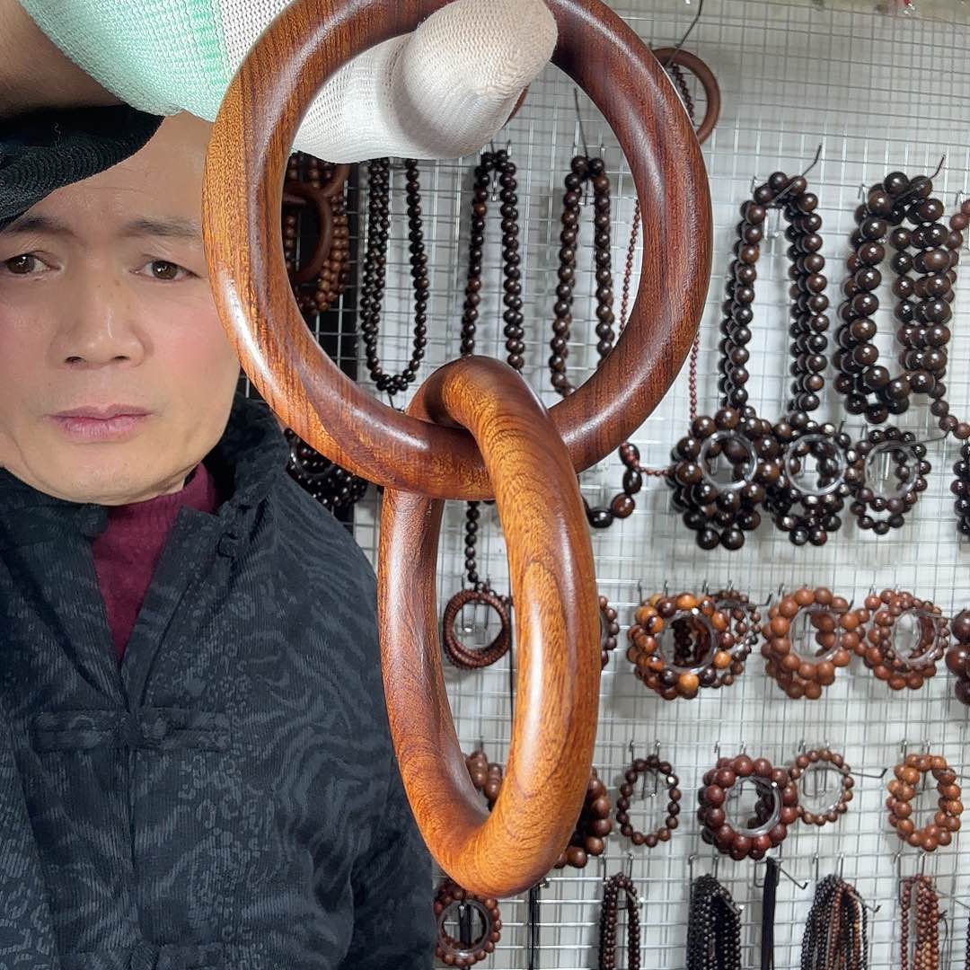 钱***一香榧木百年雷击枣木乾坤圈