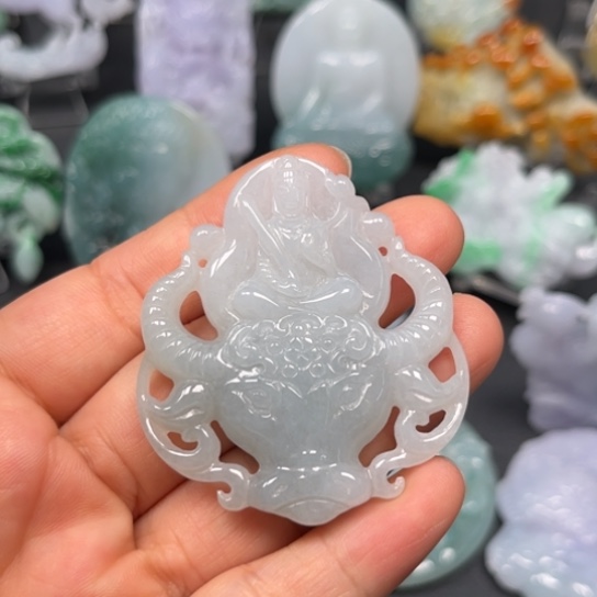 翡翠未镶嵌颈饰翡翠