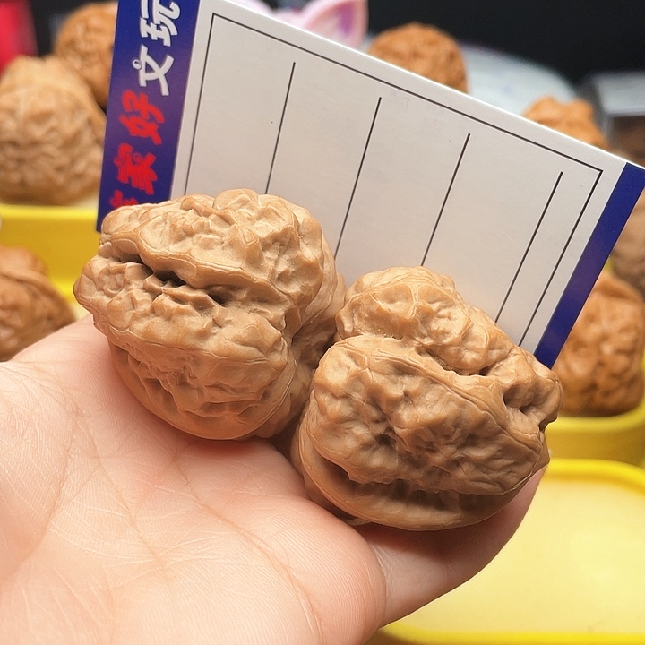 吊坠文玩核桃大****拉文玩核桃蛤蟆