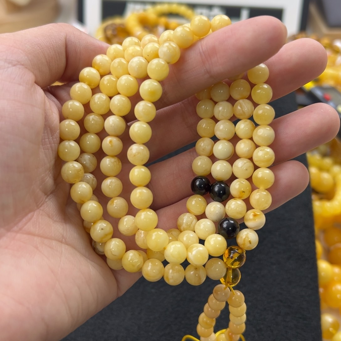 琥珀珠宝奇石未镶嵌