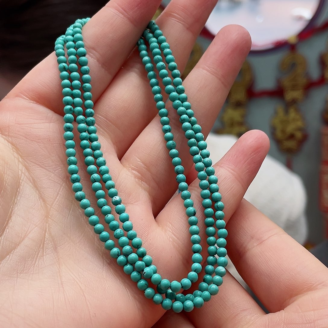 绿松石颈饰未镶嵌