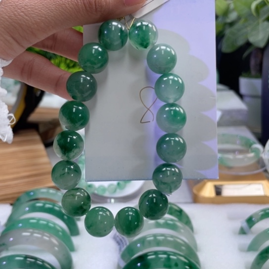 石英质玉手串未镶嵌