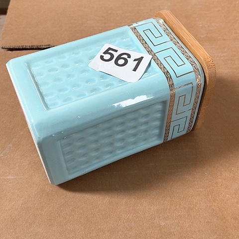 微瑕，不能明火，口径8，高度12，561