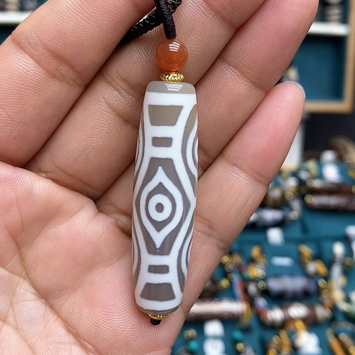 玛瑙/玉髓颈饰合金