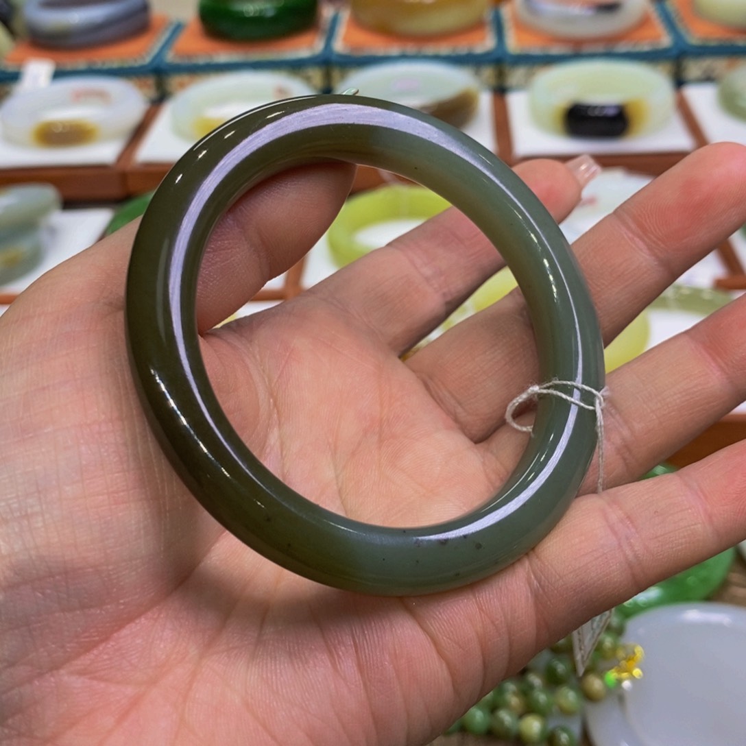 和田玉且末蓝半糖56未镶嵌