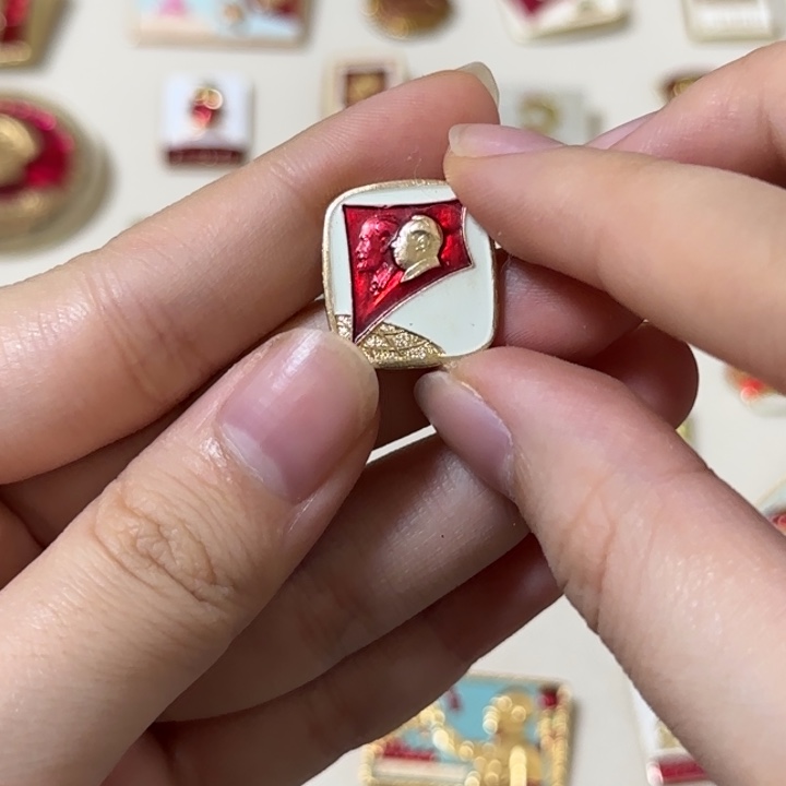 红色收藏直播像章