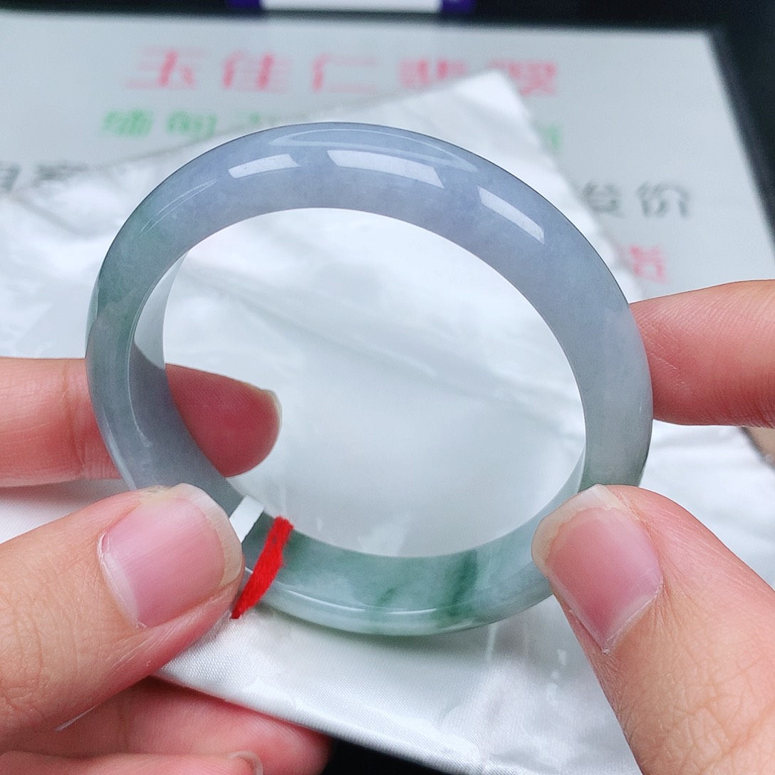 未镶嵌手镯翡翠天然翡翠手镯