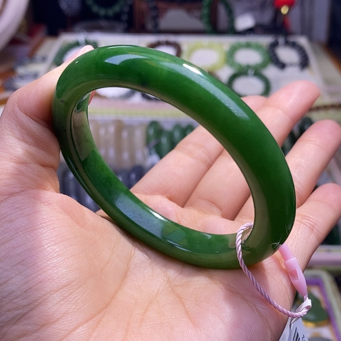 颈饰未镶嵌和田玉毕业级老坑料七号矿碧玉手镯56.4