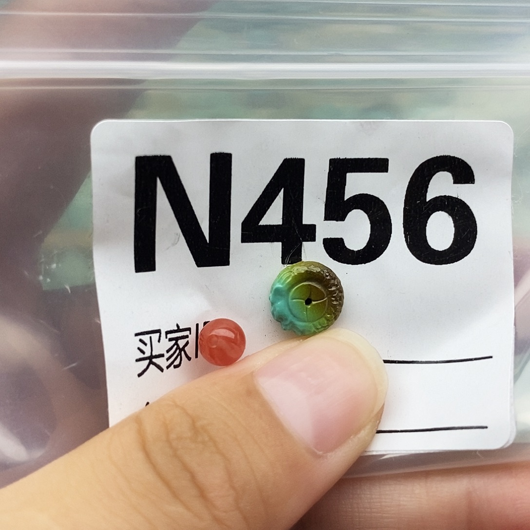 未镶嵌配饰南红玛瑙