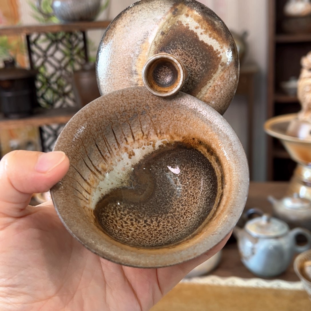16中白重落灰精品盖碗