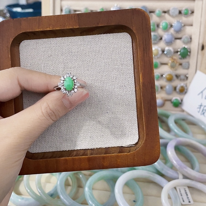 翡翠未镶嵌颈饰天然翡翠Ａ货