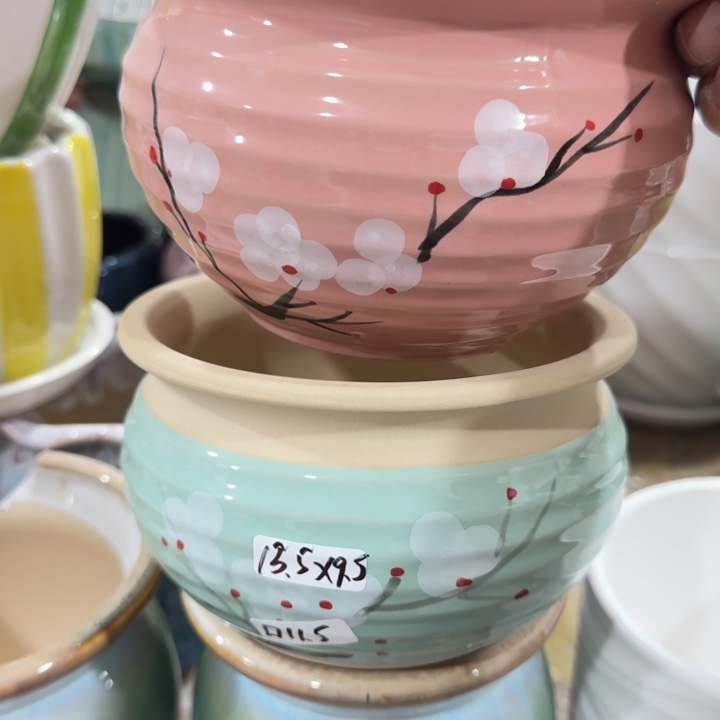 凑9块包邮，有孔，花盆