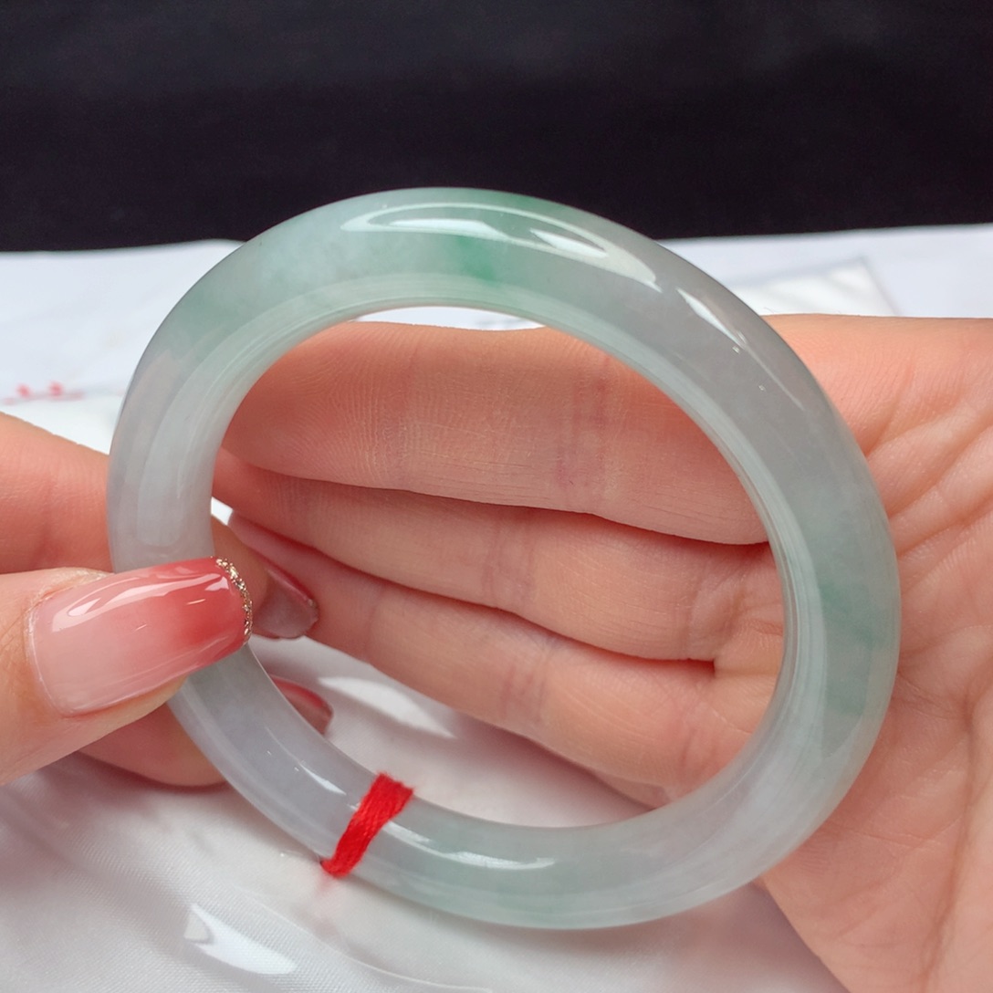 翡翠手镯未镶嵌手镯56