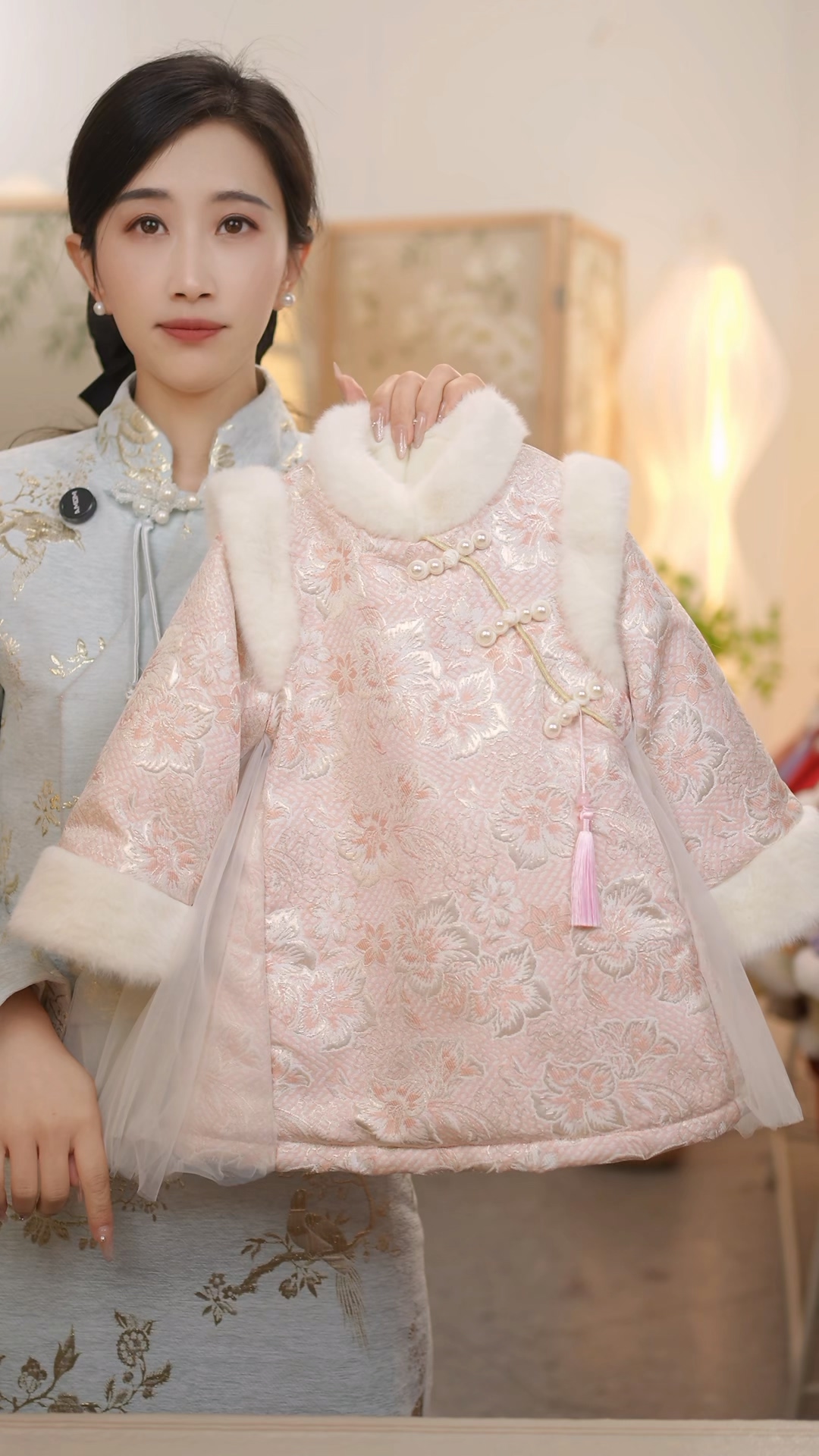 SC828女童冬季新中式国风加绒夹棉加厚保暖旗袍裙拜年服