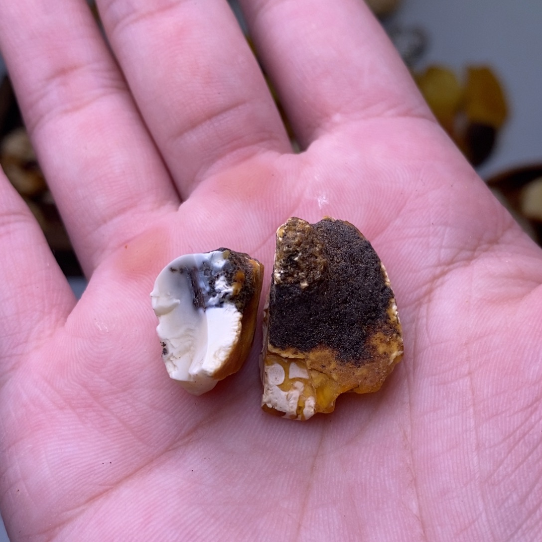 木***嘎定制琥珀天然蜜蜡