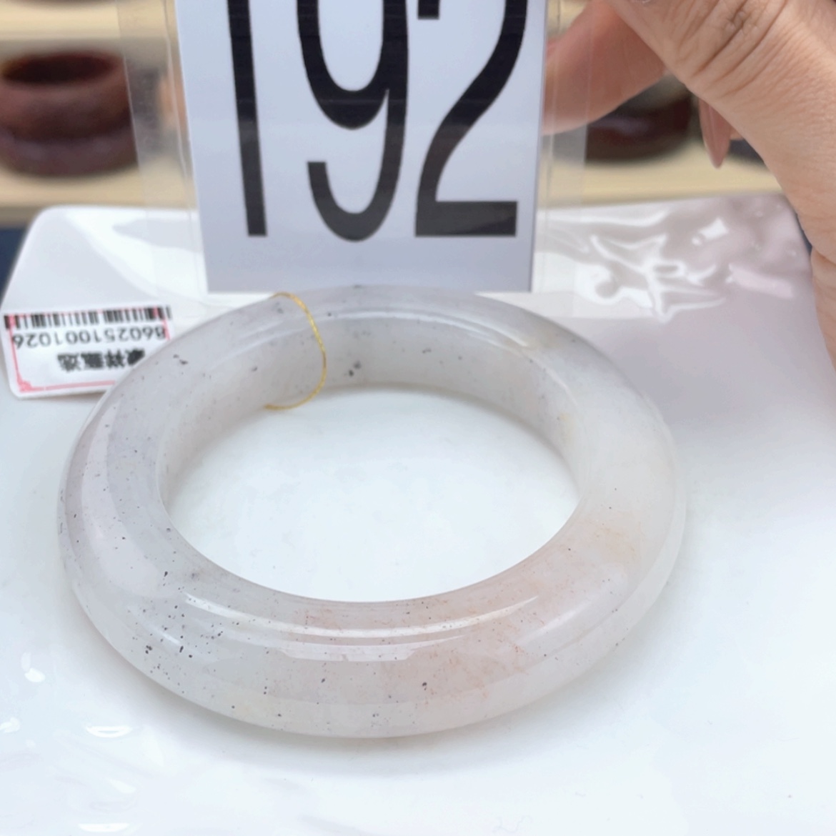 【闪购商品】石英质玉手镯未镶嵌