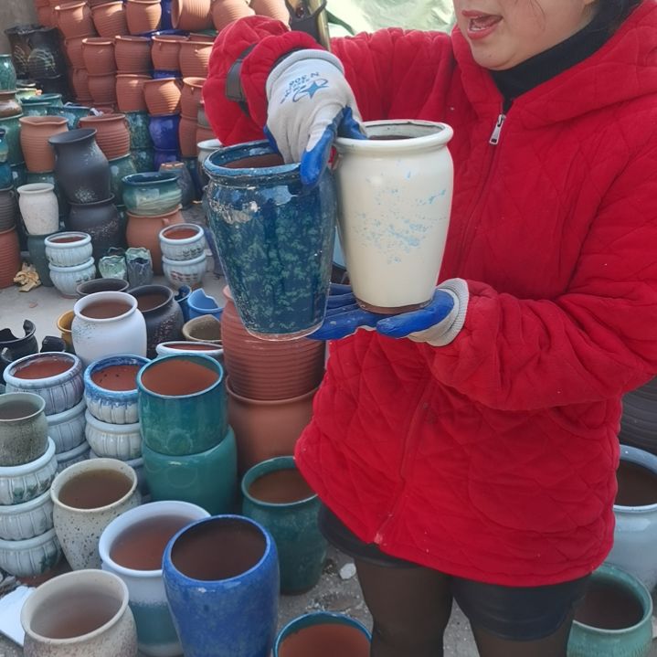 红陶瑕疵两个盆子。。