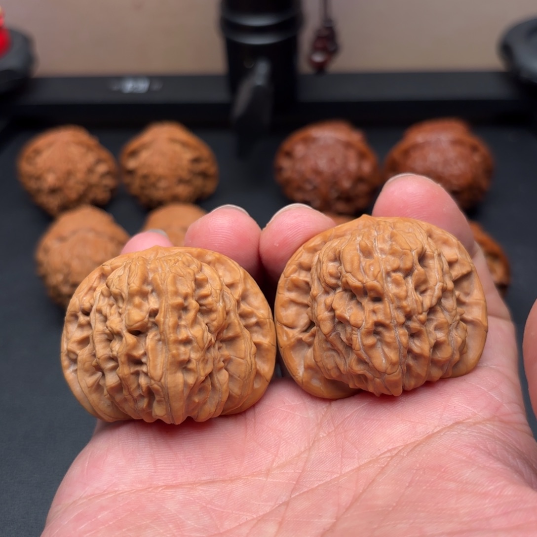 文玩核桃把件四座楼