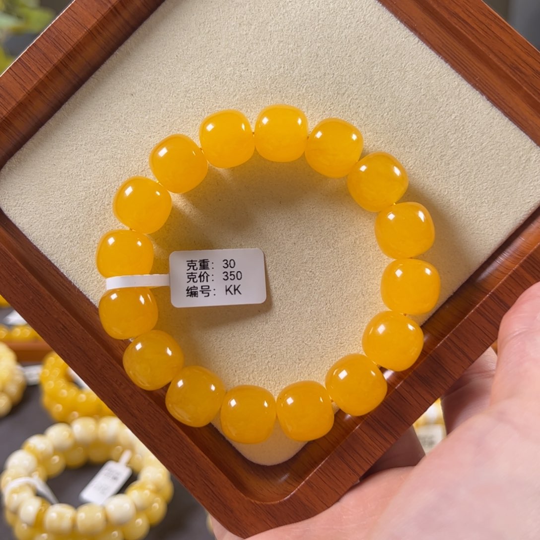 裸石蜜蜡未镶嵌14.6mm焦皮鸡油红满蜜老型kk