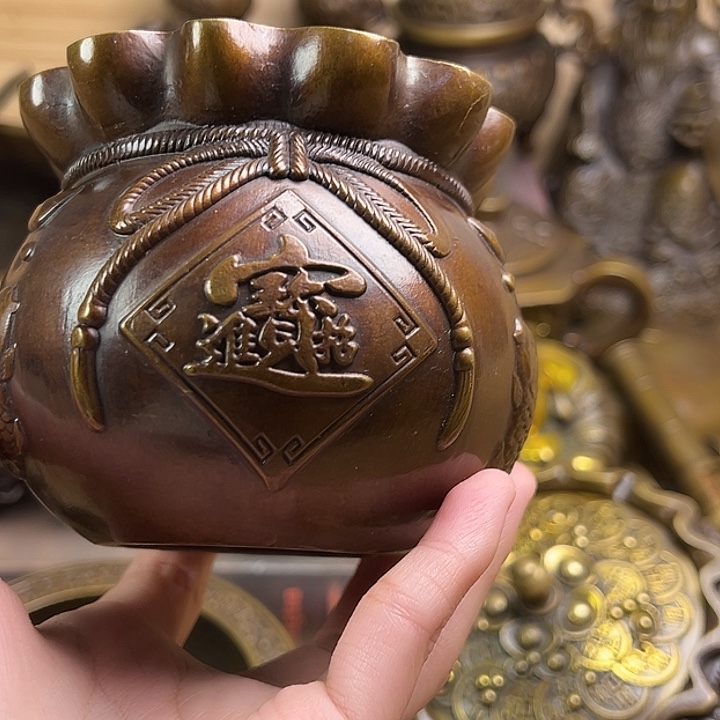 精美铜器，点击下单