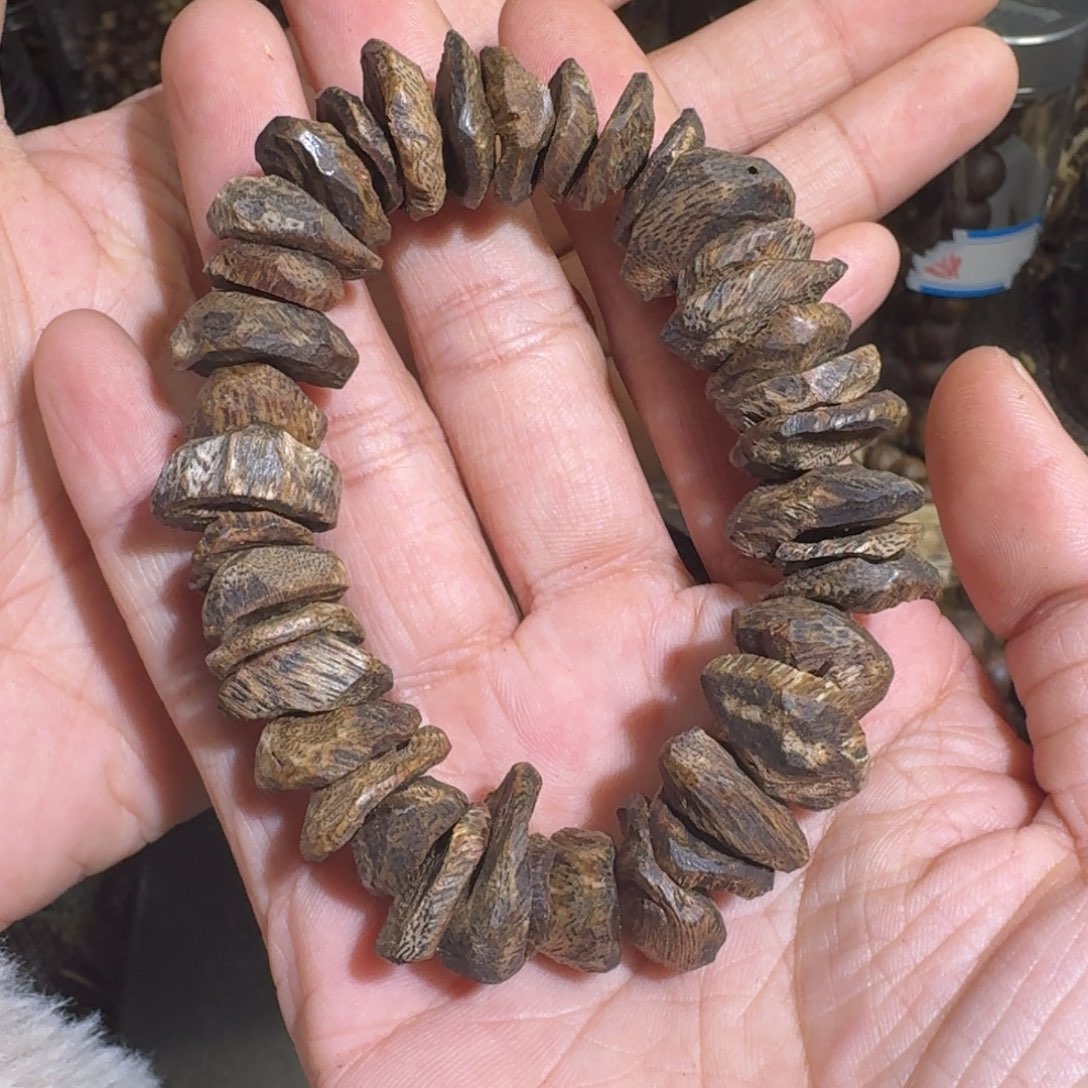 沉香木手串?**?乌身九九沉树丁老料22.9克