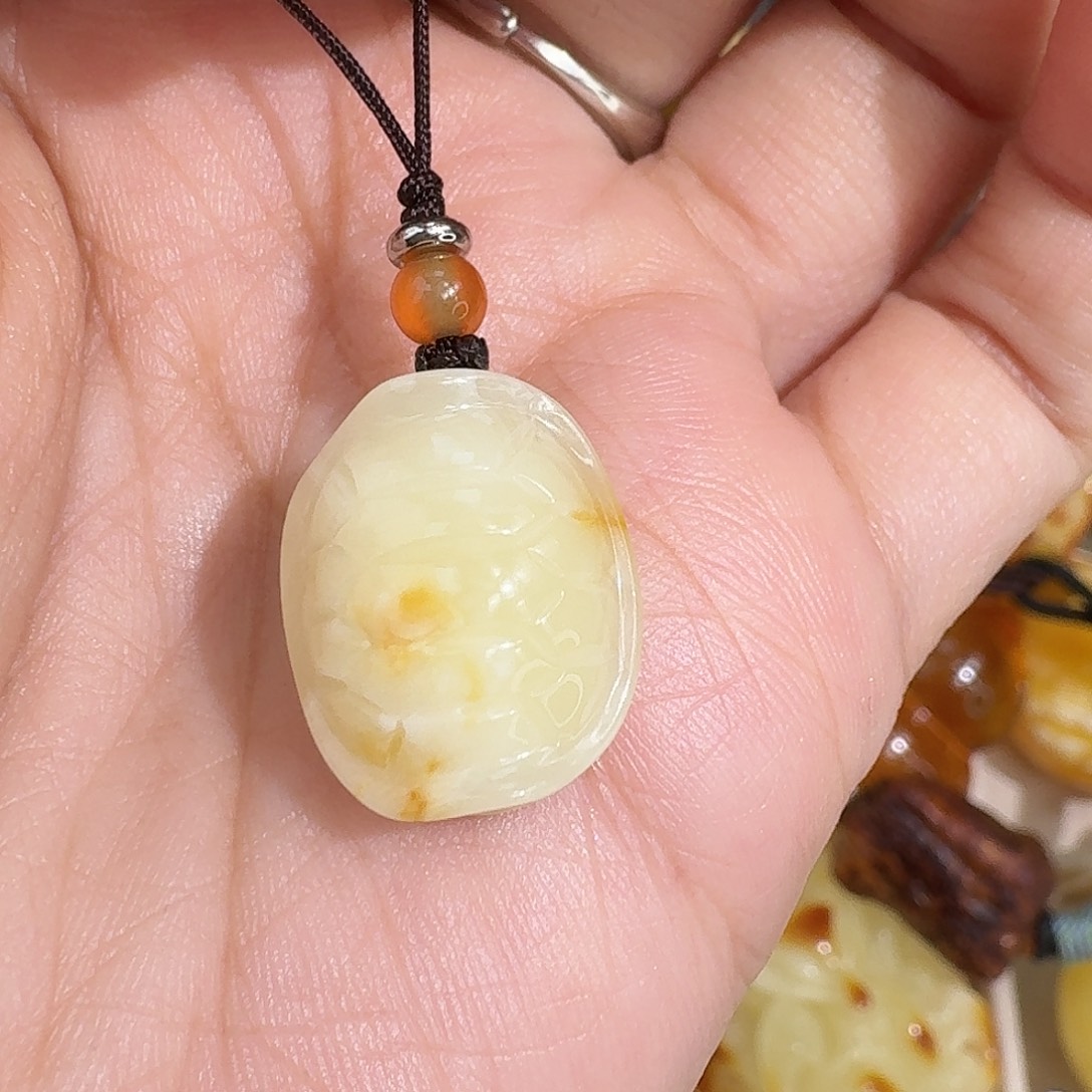 琥珀未镶嵌裸石我都