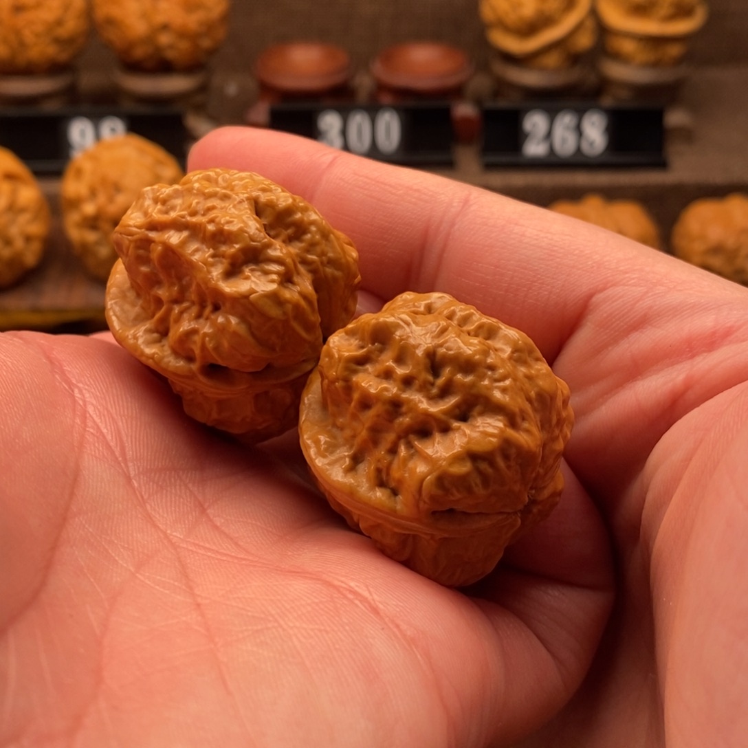 文玩核桃把件平**乐铁核桃