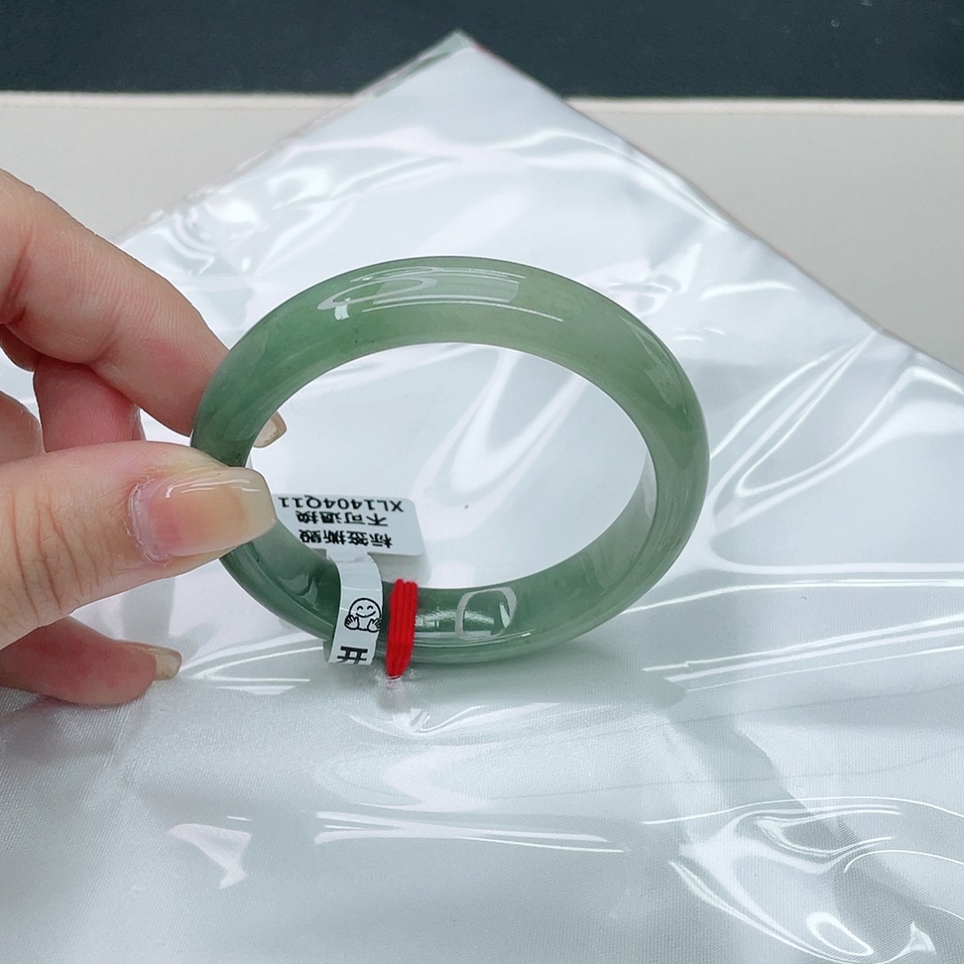 翡翠手镯未镶嵌正53.7