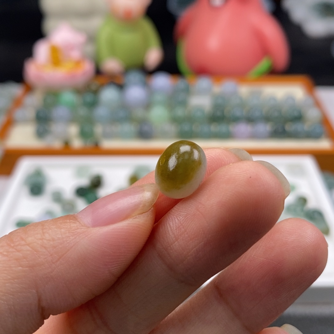 翡翠散珠天然翡翠特色鼓珠10.8×7.6