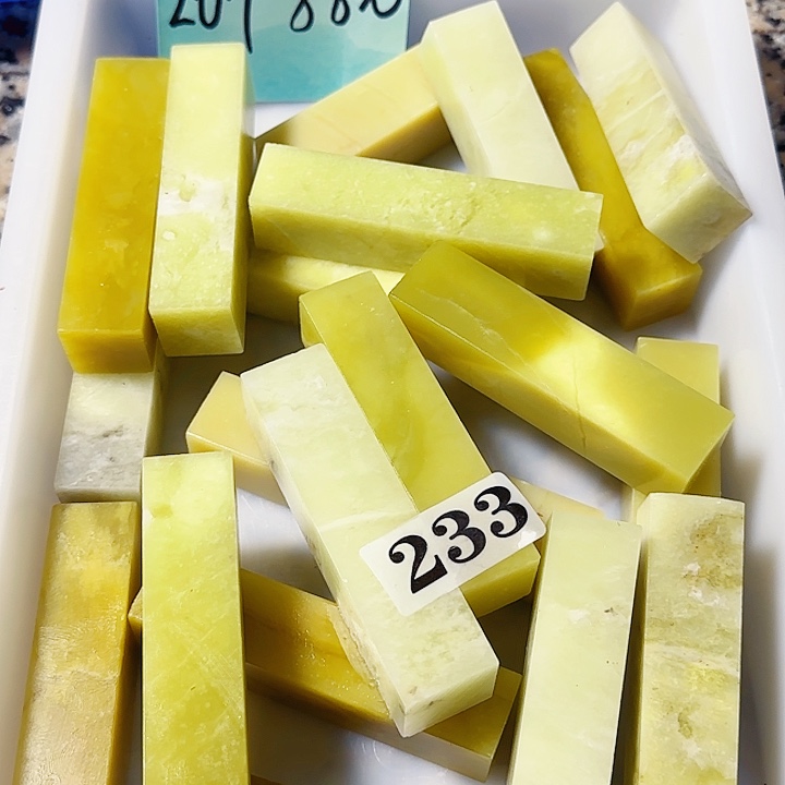 青田石印石东北石尺寸2.2左右，20个68元