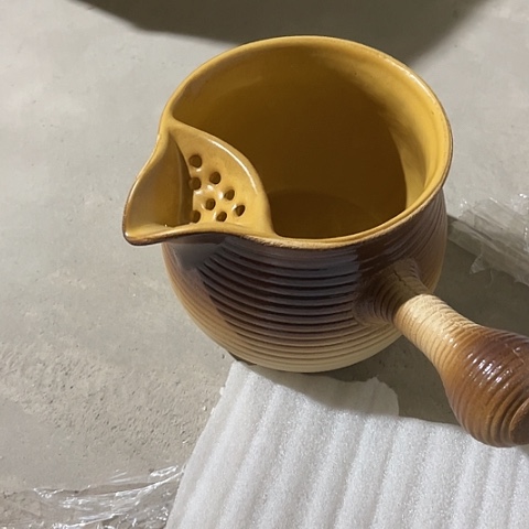 微瑕，明火，口径12，高10，底部冰裂纹，1L