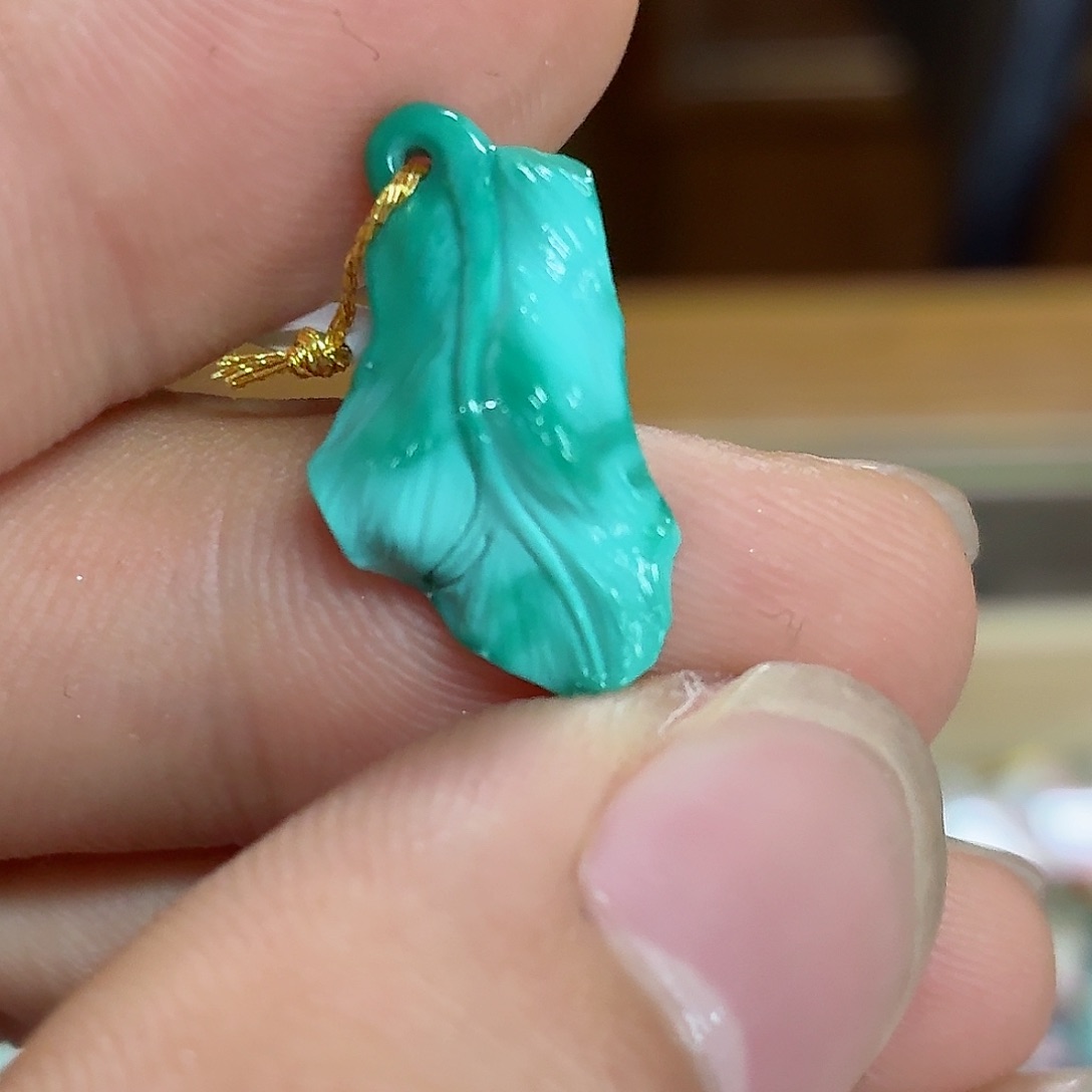 未镶嵌绿松石珠宝奇石