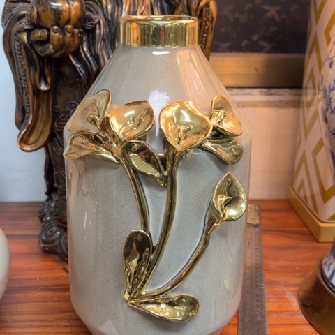 瓶瑕疵。。。。。。。。。。。。。。。。。