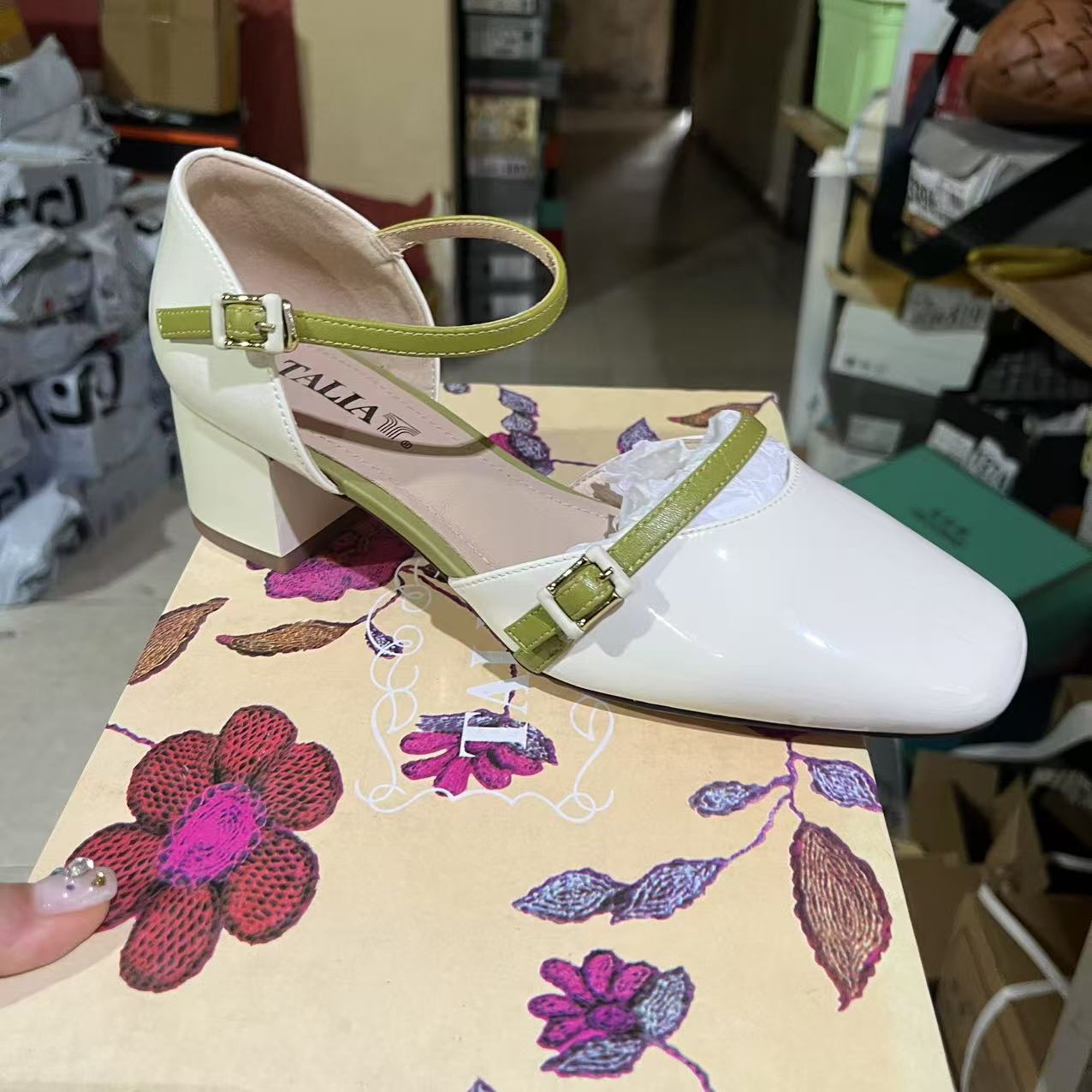 B-83 包头玛丽珍  单鞋70537030K