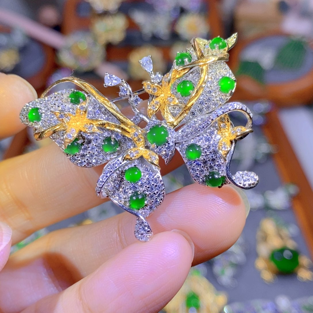 颈饰银S925镶嵌翡翠