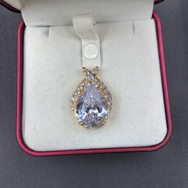    【经典永恒  光芒四射】 吊坠 GDJ9073