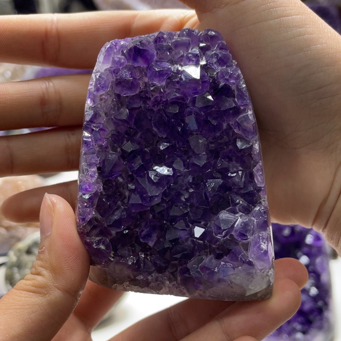 紫晶大型摆件（非配饰）未镶嵌