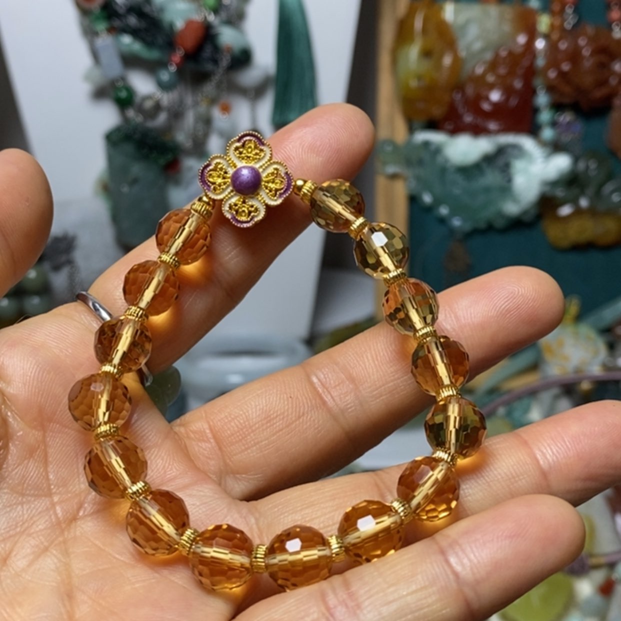 【闪购商品】翡翠吊坠(赠链)未镶嵌