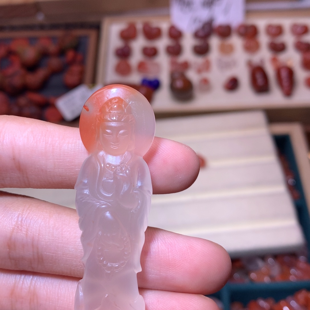 P***W南红玛瑙未镶嵌珠宝半成品观音